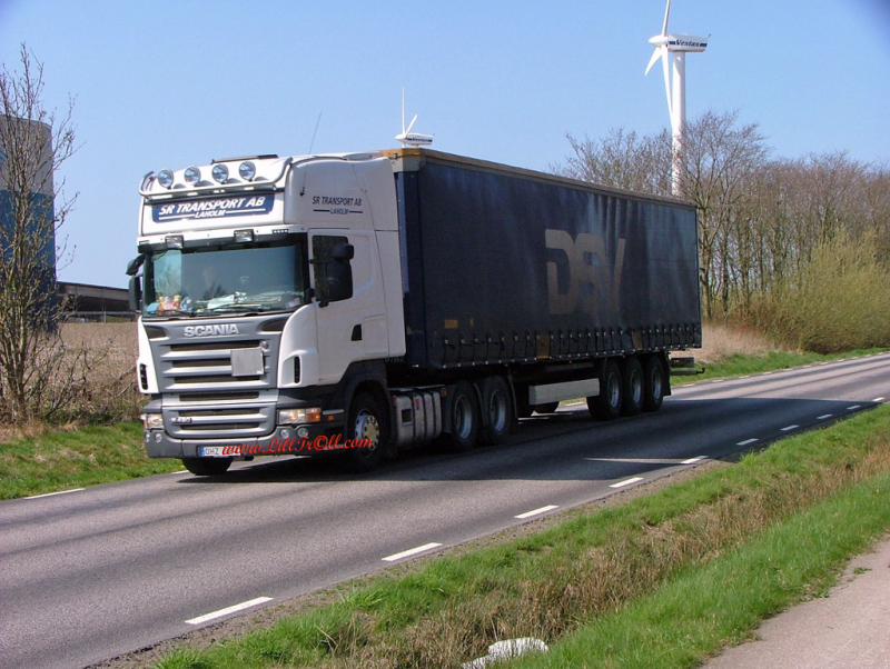 SR Transport and Coaches