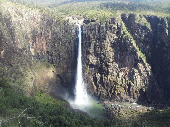Wallaman Falls