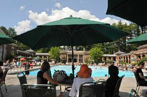 Creekmore Park Pool