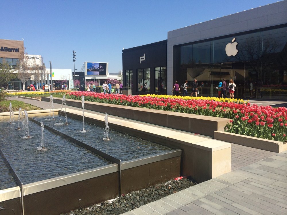 OakBrook Mall