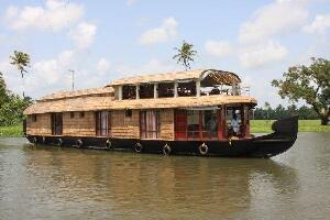 Angel Queen Houseboats