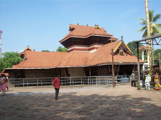 Chakkulathukavu Temple