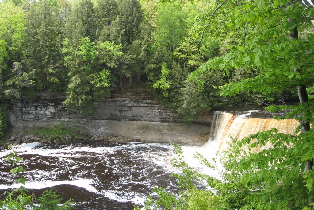 Tahquamenon Falls