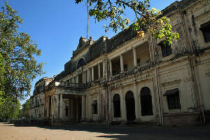 Nehru Centre