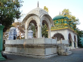 Mansur Shah Tomb