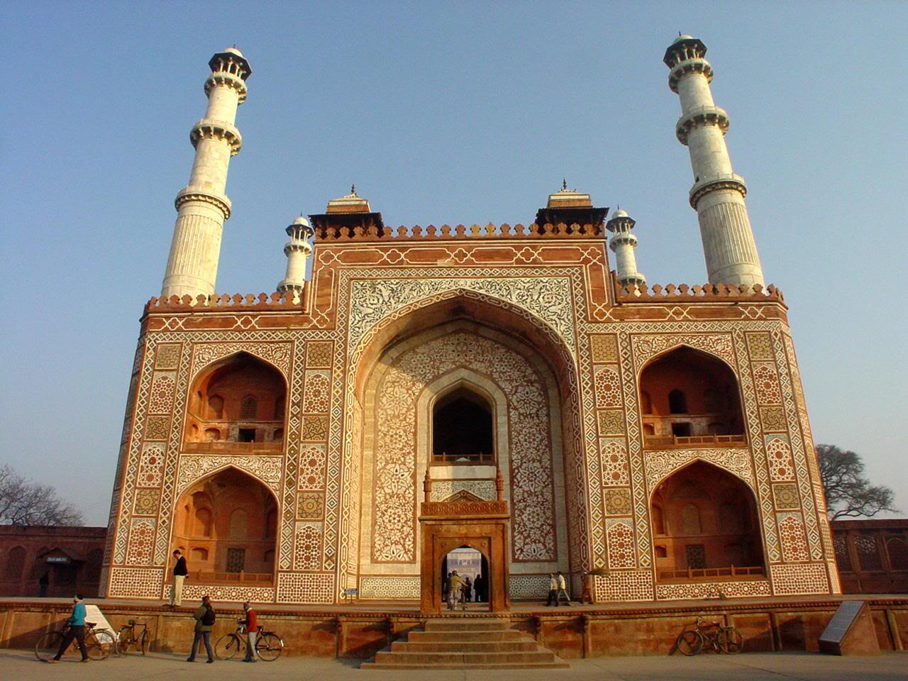 Akbran Tour - Day Tours
