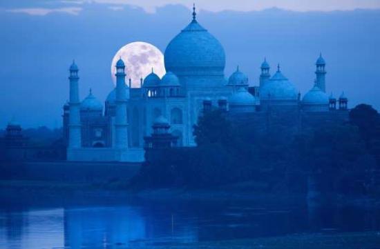 Azaan Travels - Same Day Agra Tours