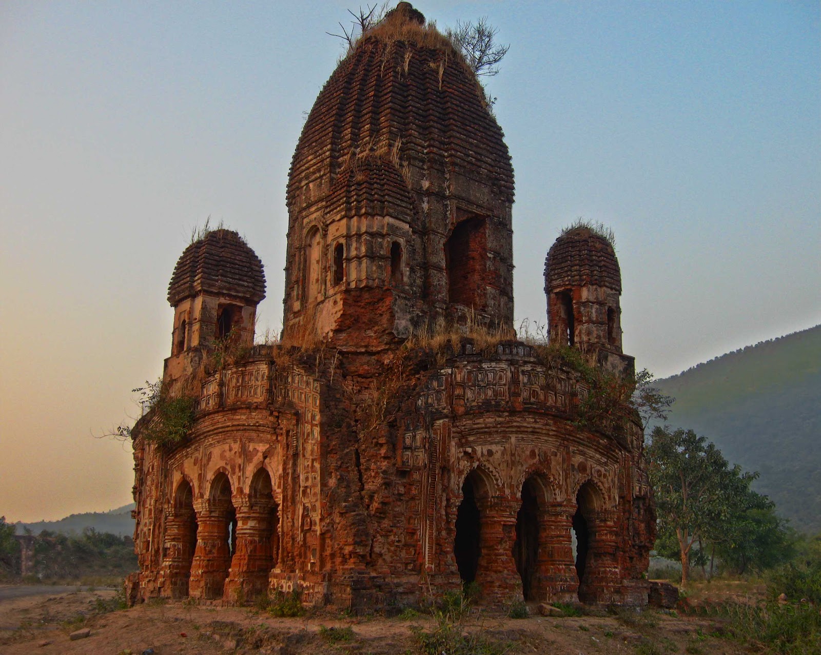 Pancharatna Temple