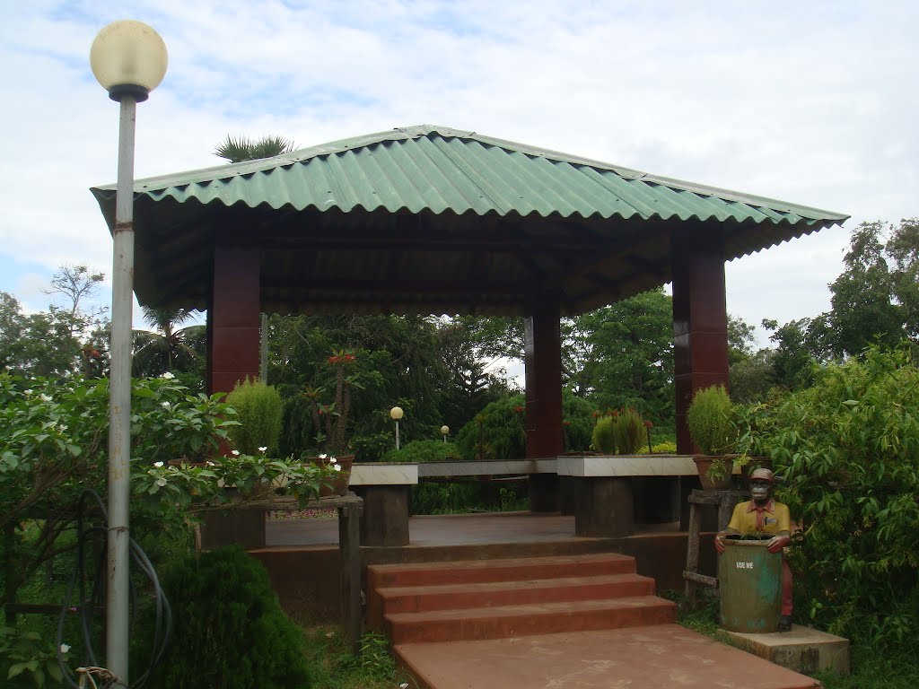Bat Tola Market