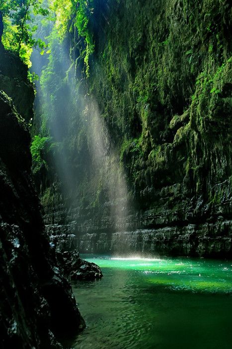 Travel Adventure Green Canyon