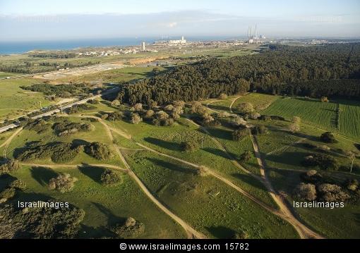 HaSharon Park