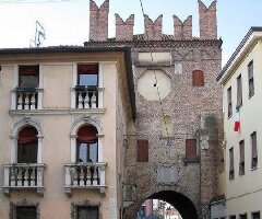 Porta San Bortolo