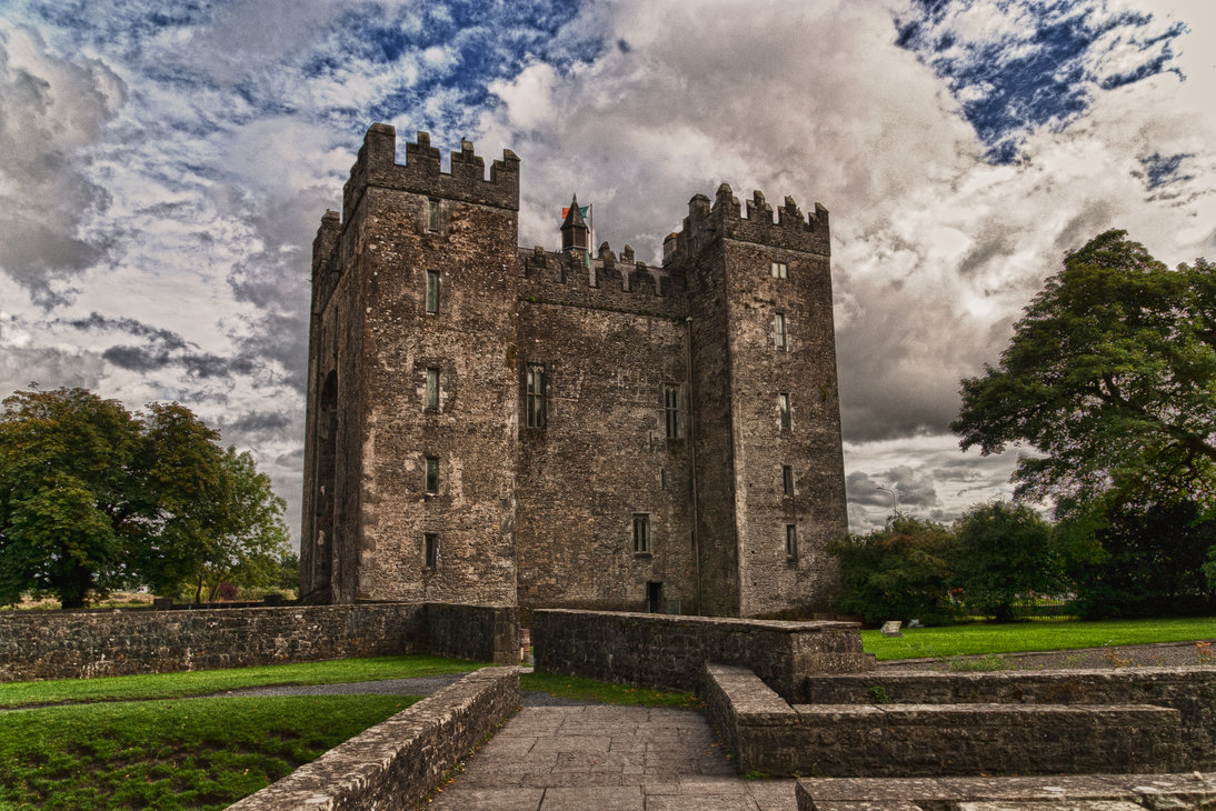 Bunratty Castle and Folk Park