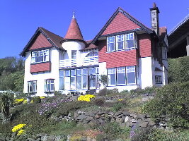 Ferry Road (Northbound)
