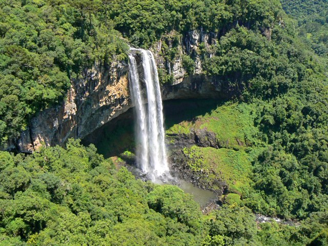 Caracol Falls