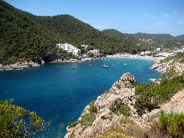 Playa Cala Llonga Crysyaz S L