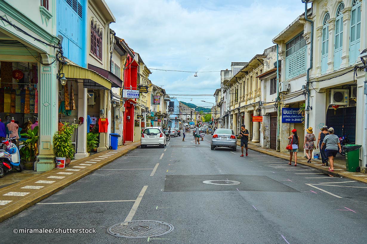 Phuket Center Apartment