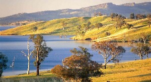 Lake Hume near Granya