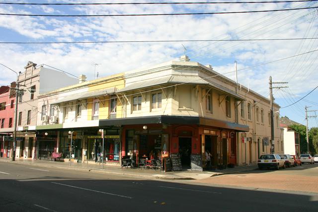 Town Hall Hotel Newtown