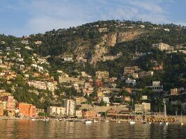 Old Harbor (La Darse)