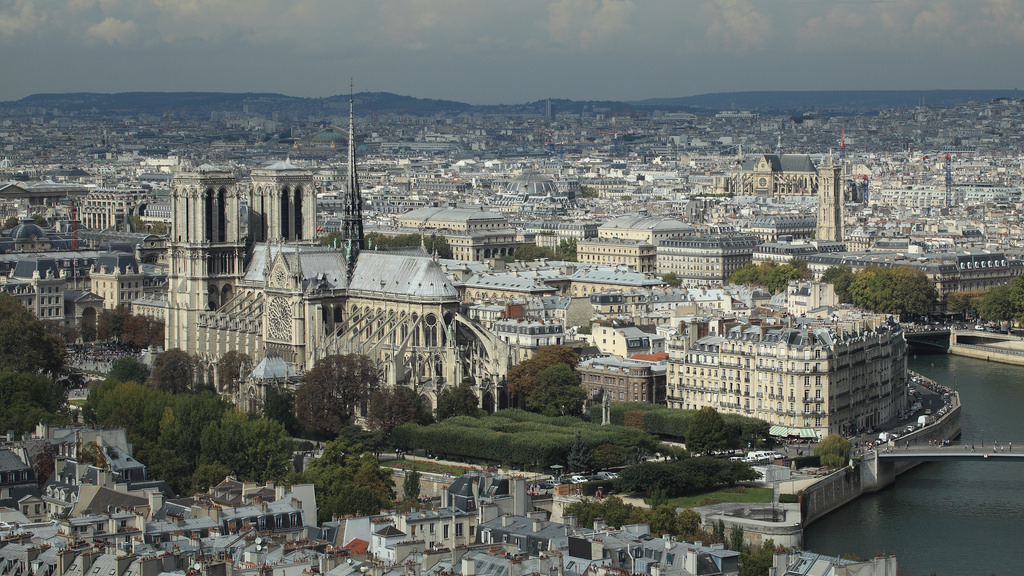 Tours  de la Cathedrale Notre-Dame