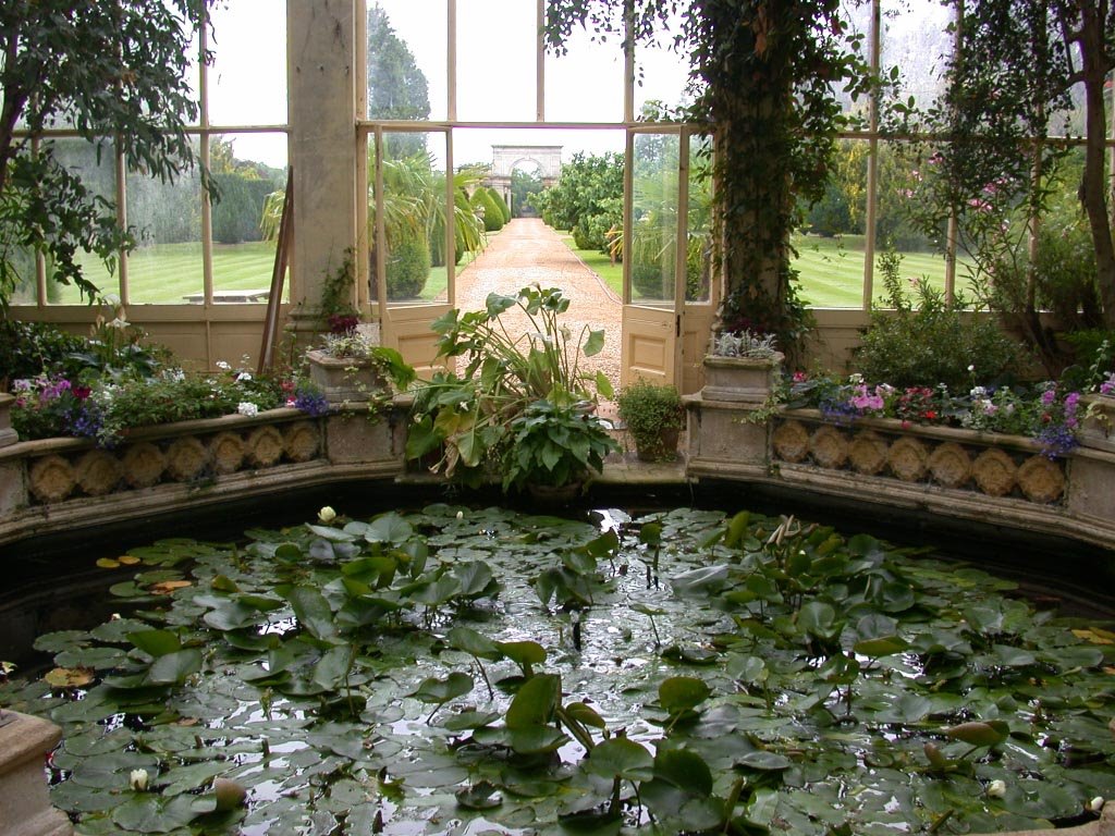 Castle Ashby Gardens