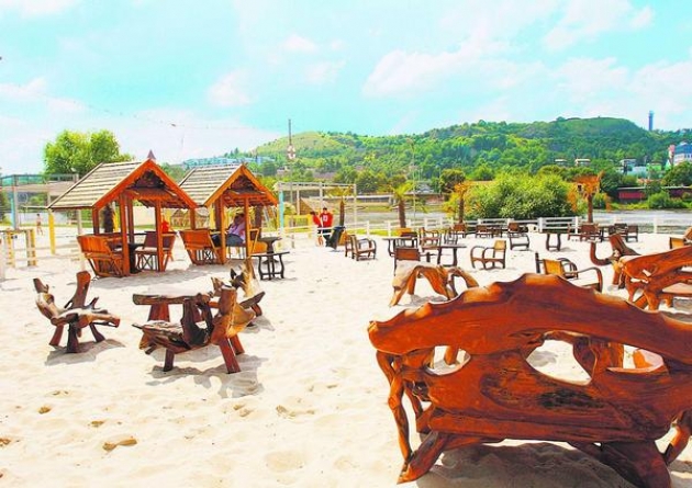 Zlute lazne beach resort
