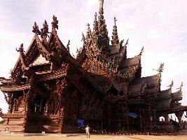 Sanctuary of Truth (Prasat Sut Ja-Tum)