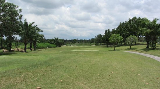 Burapha Golf  Club