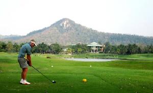 Khao Kheow Country Club