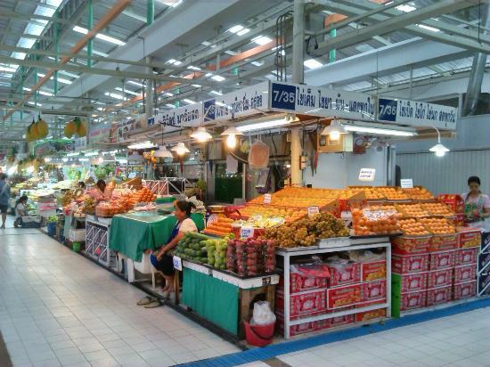 Or Tor Kor (OTK) Market