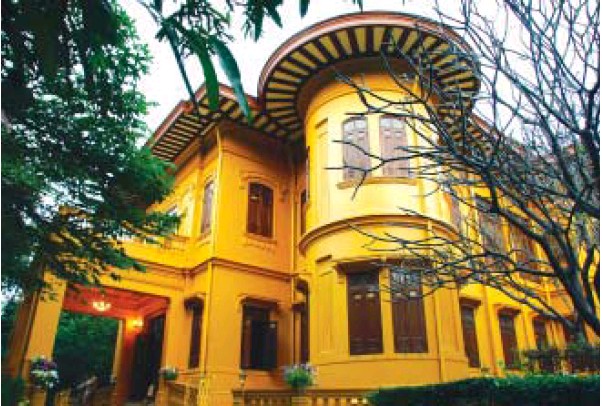 Queen Savang Vadhana Museum