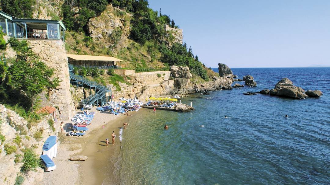 Lara Beach