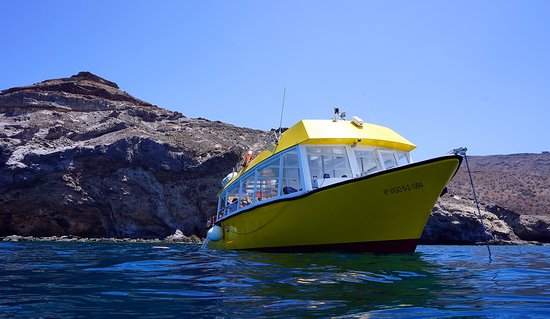 Cantigas De Camarinas Boat and Snorkel Excursion