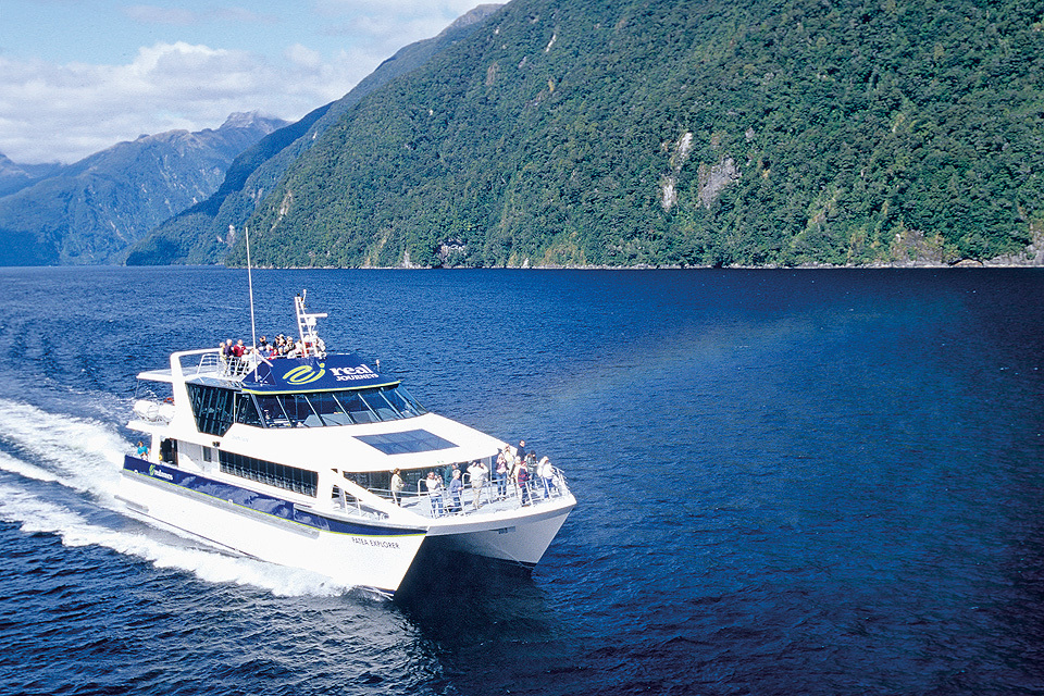 Doubtful Sound Small Boat Cruises Day Trip - Real Journeys