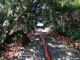 Zhi Shan Yan Hiking Trail