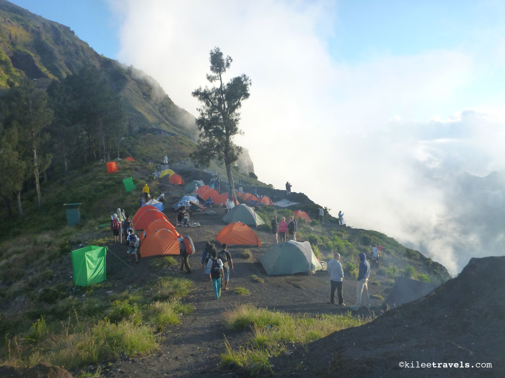 Dhyns Rinjani Hiking