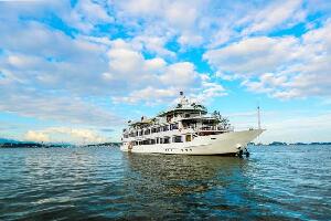 Silversea Cruise - Halong Day Cruise