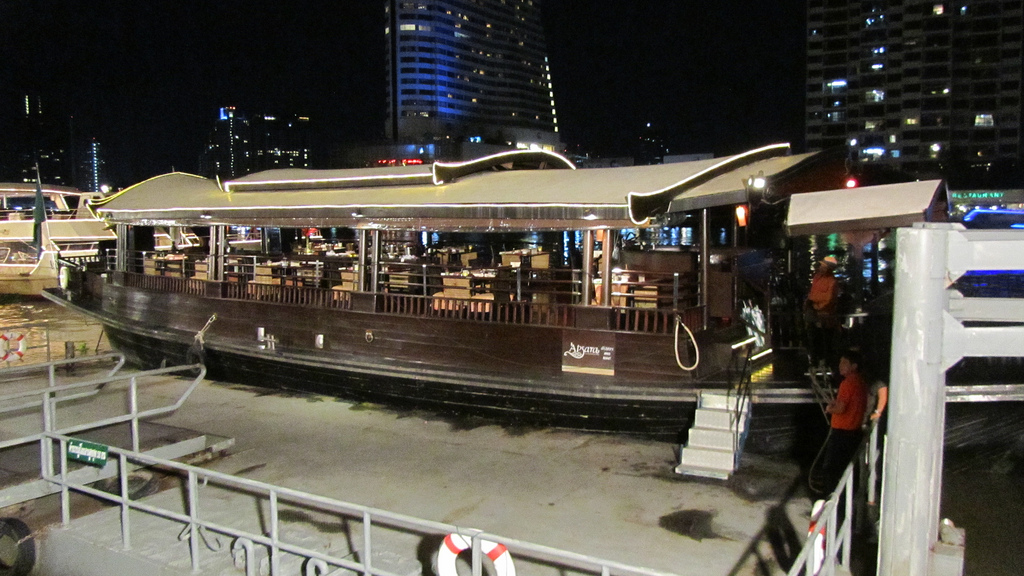 Apsara Dinner Cruise by Banyan Tree