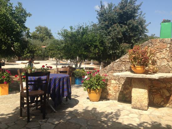 Manousakis Winery