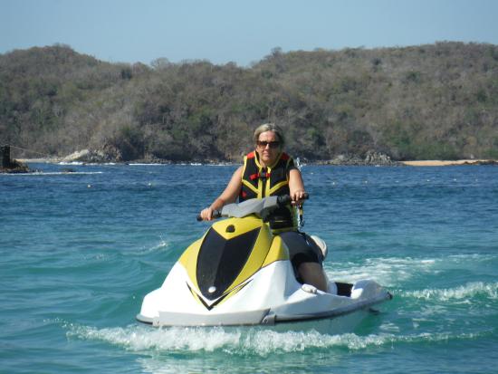 Huatulco Watersports Jet Ski and Boat Tours