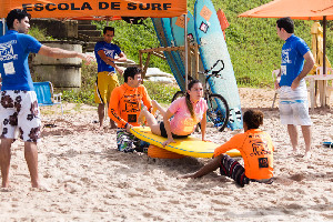 Escola de Surf Armando Daltro
