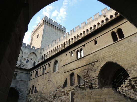 Avignon Wine Tours