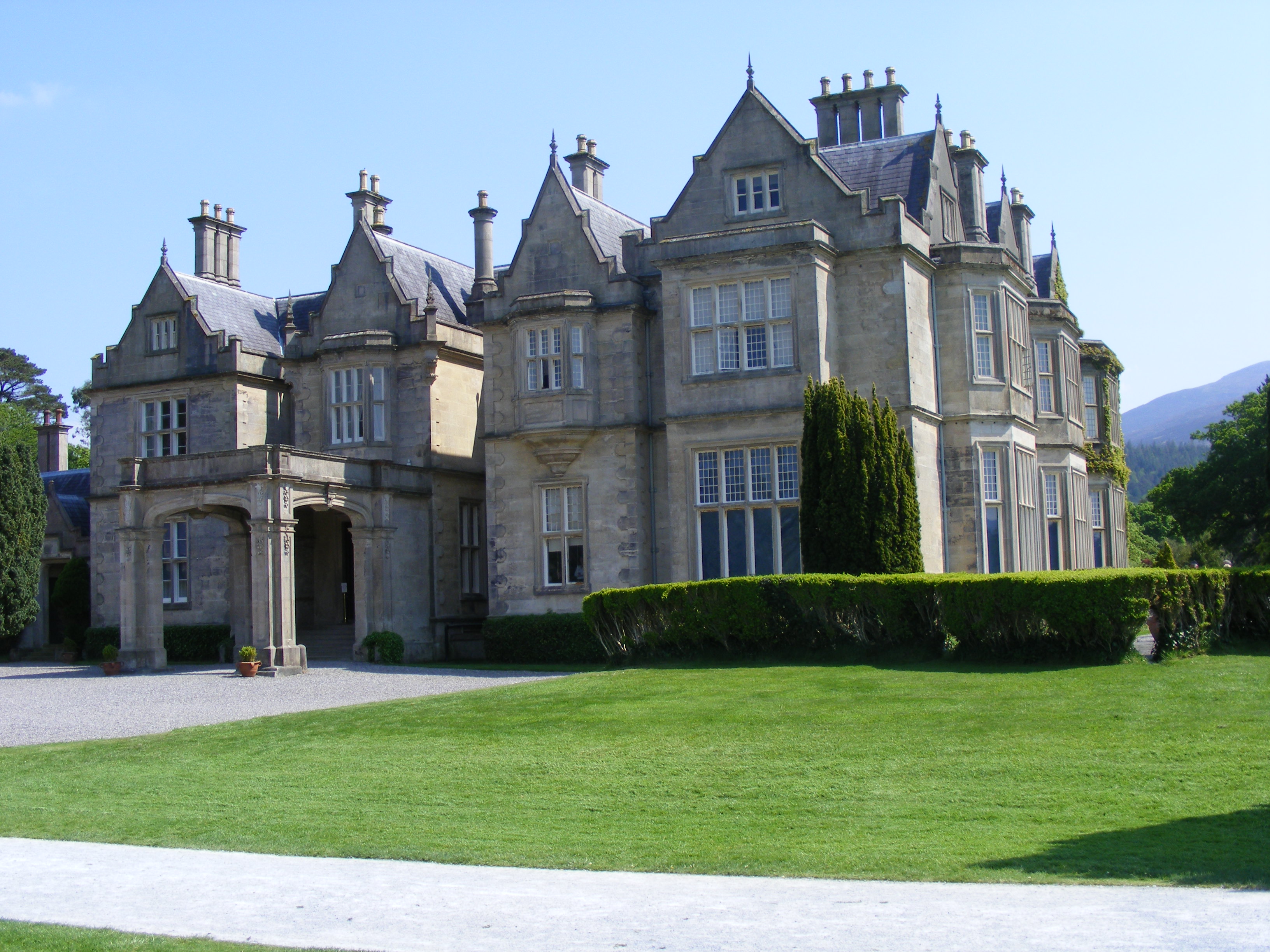 Muckross House, Gardens and Traditional Farms