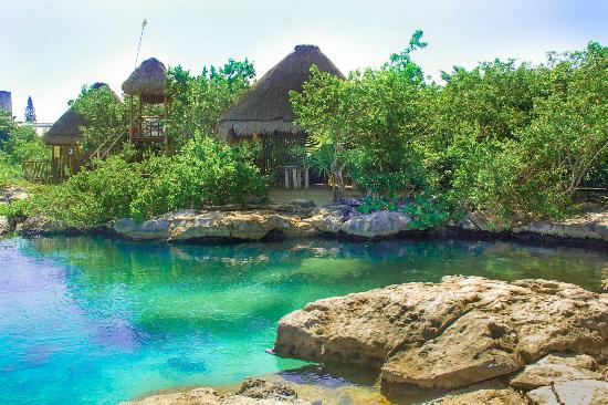 Cenotes and Paradise Lagoon by Cancun Adventures