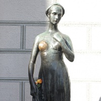 Juliet Capulet Statue
