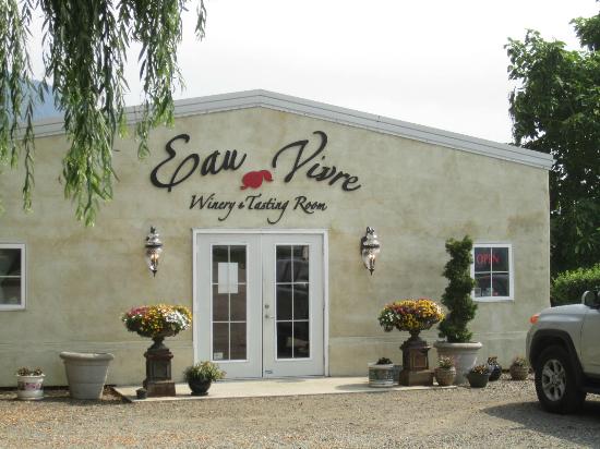 Eau Vivre Winery and Vineyards
