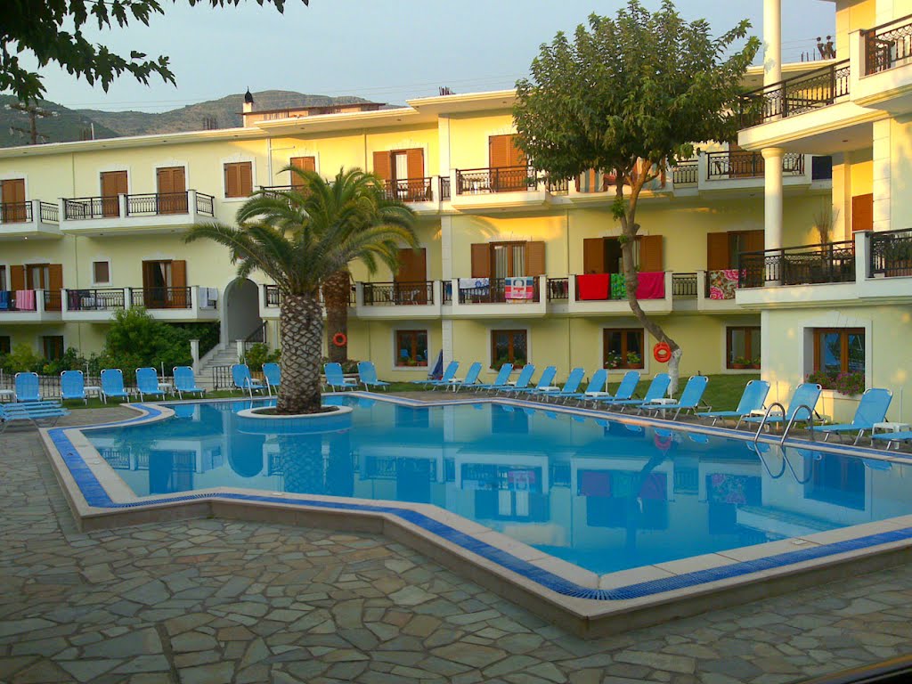 Rezi Hotel