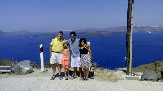 SantoTour Transfers & Private Guided Travel