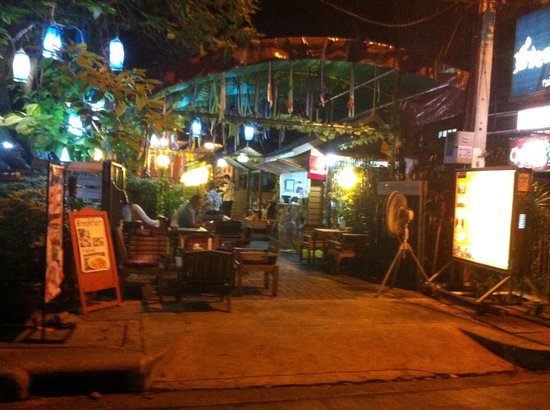 Palm Lakes Restaurant